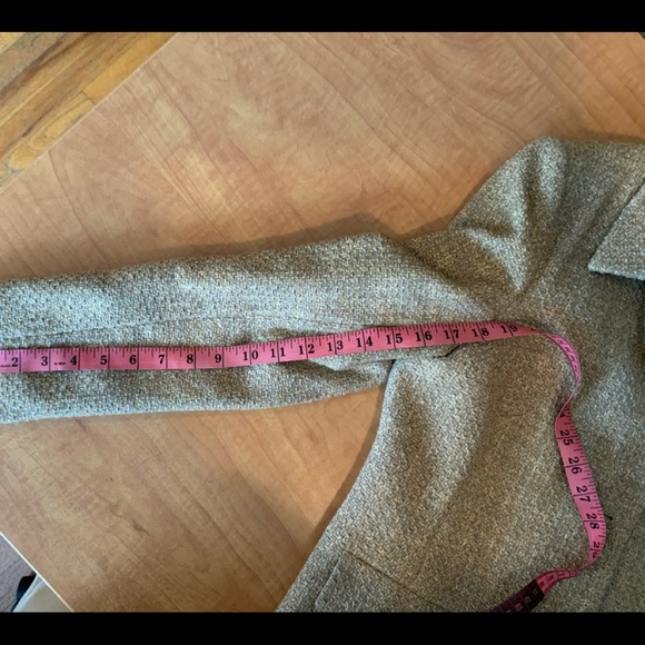 Womens Kate Hill oatmeal blazer (10) and matching skirt (8) set - Picture 6 of 10